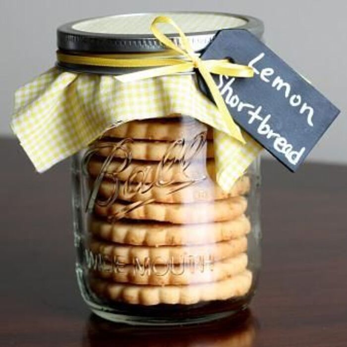 Snack jars: adorable handmade gift for her