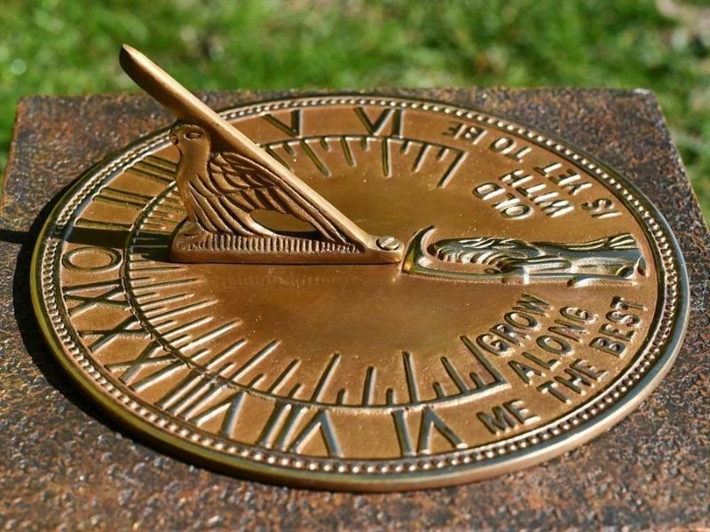 50th Golden Wedding Anniversary Sundial Gift. Great Gift for Him, Her,  Husband, Wife or Couples to Celebrate A Golden Anniversary 