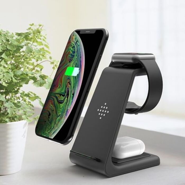 Wireless charger: simple girlfriend gift