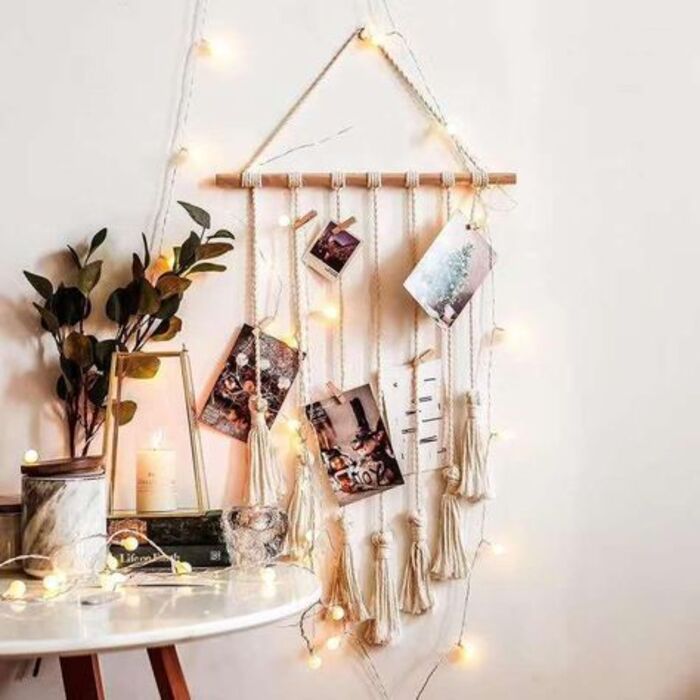 Macrame photo display: easy girlfriend gift idea