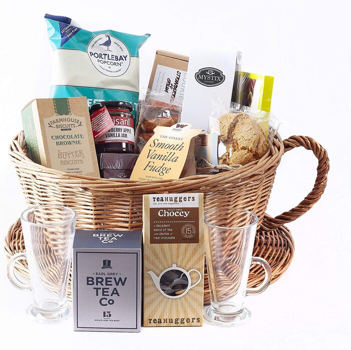 Tea Hamper Basket. 