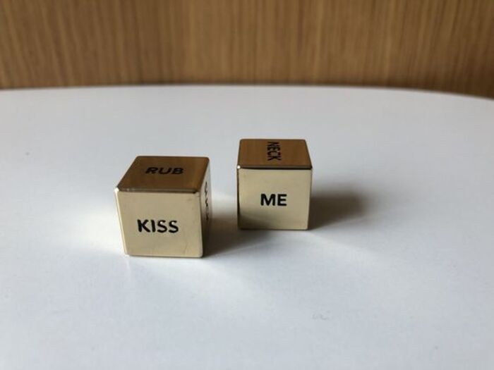 Dirty dice game: kinky girlfriend gift idea