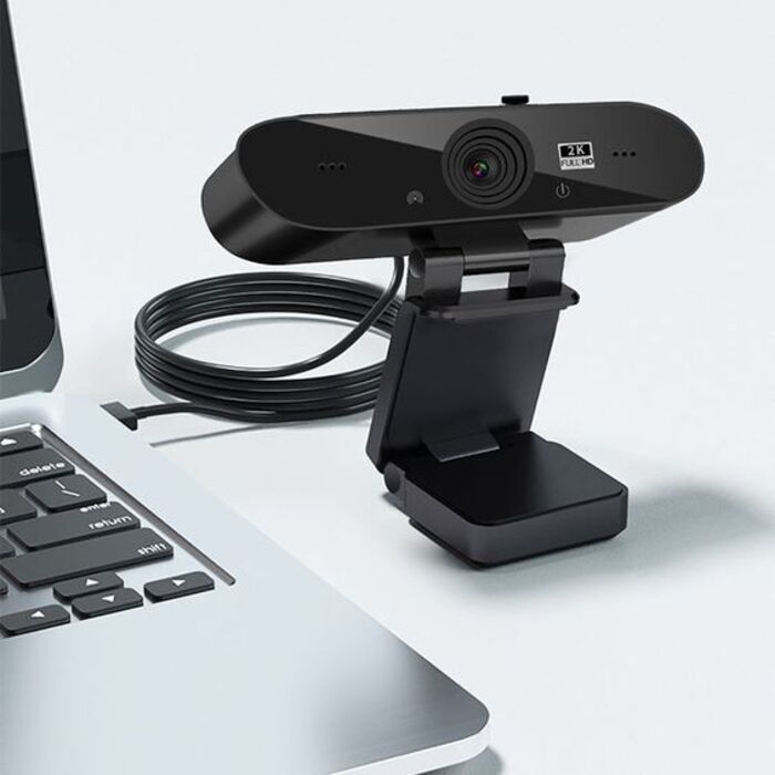 Pro webcam: useful LDR gift for her