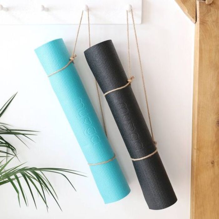 Yoga mat: practical virtual gifts for her