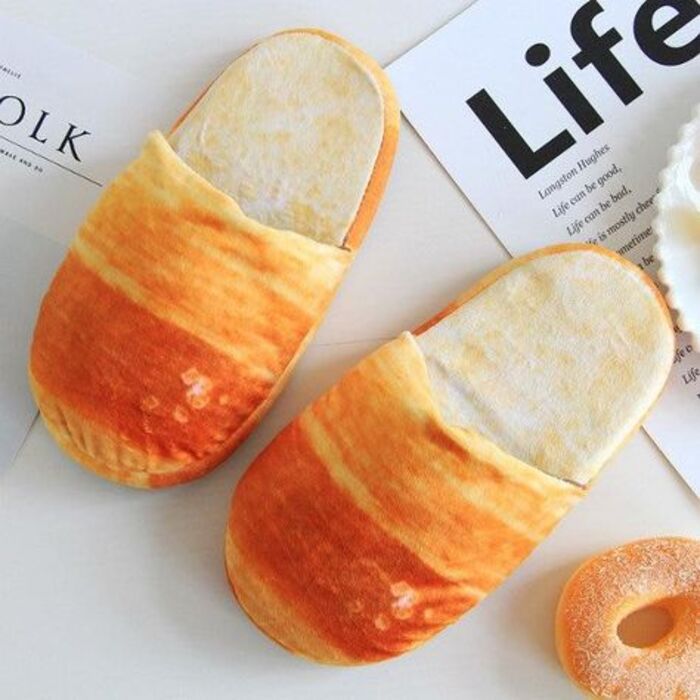 Baguette slippers: joke gifts for her