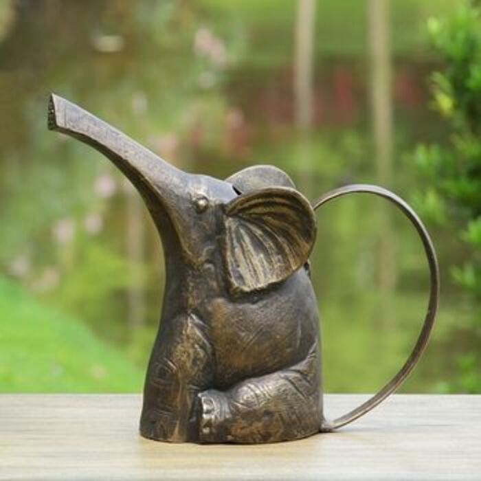 Elephant watering can: funny gifts ideas for girlfriend