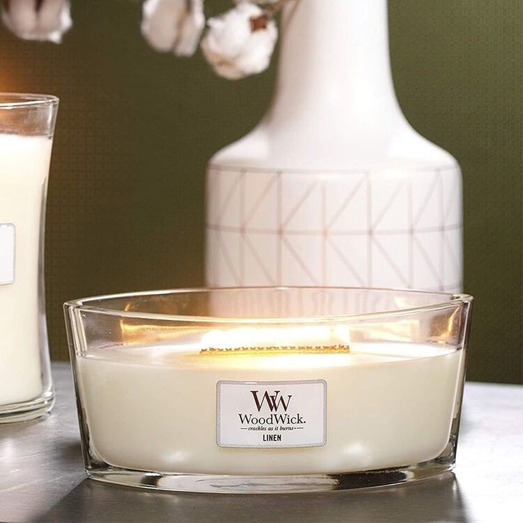 Mother’s day gifts to grandma - WoodWick Linen Everyday Hearthwick Candle