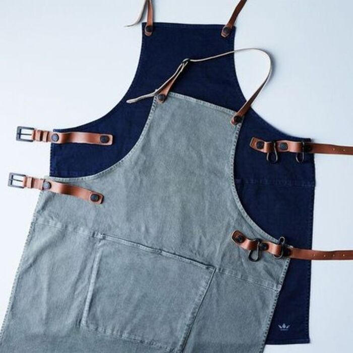 Basic apron: unique boyfriend gift