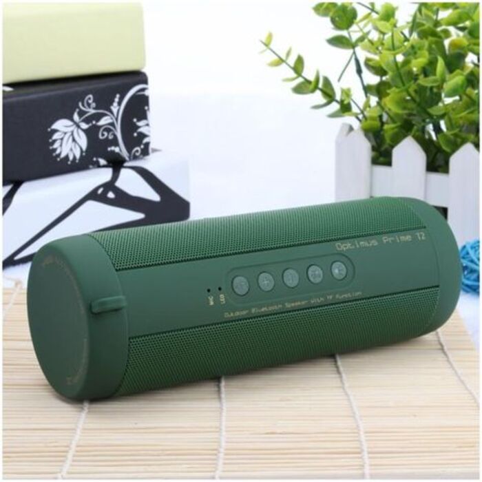 Bluetooth speaker: unique gift for boyfriend