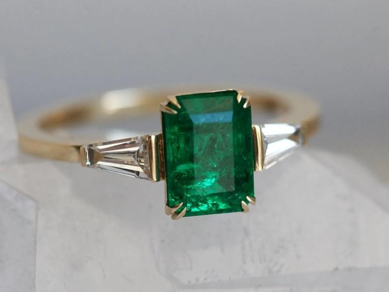 Emerald Ring for the 55 year anniversary gift modern