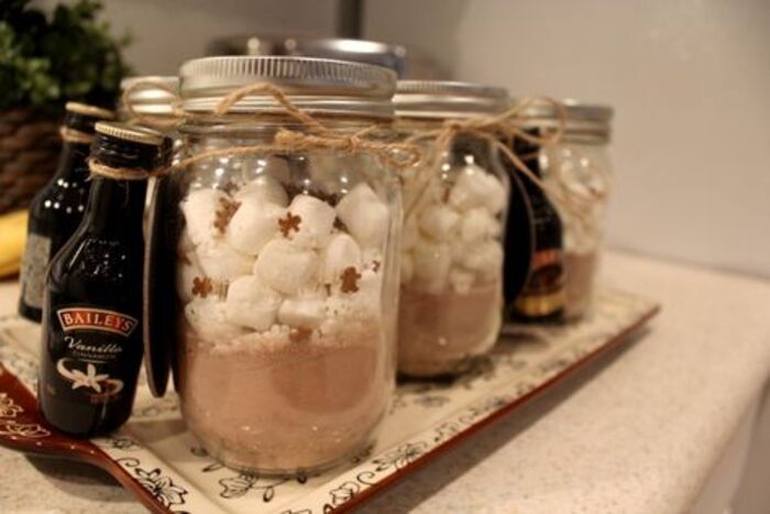 Hot cocoa jars: romantic boyfriend handmade gifts 