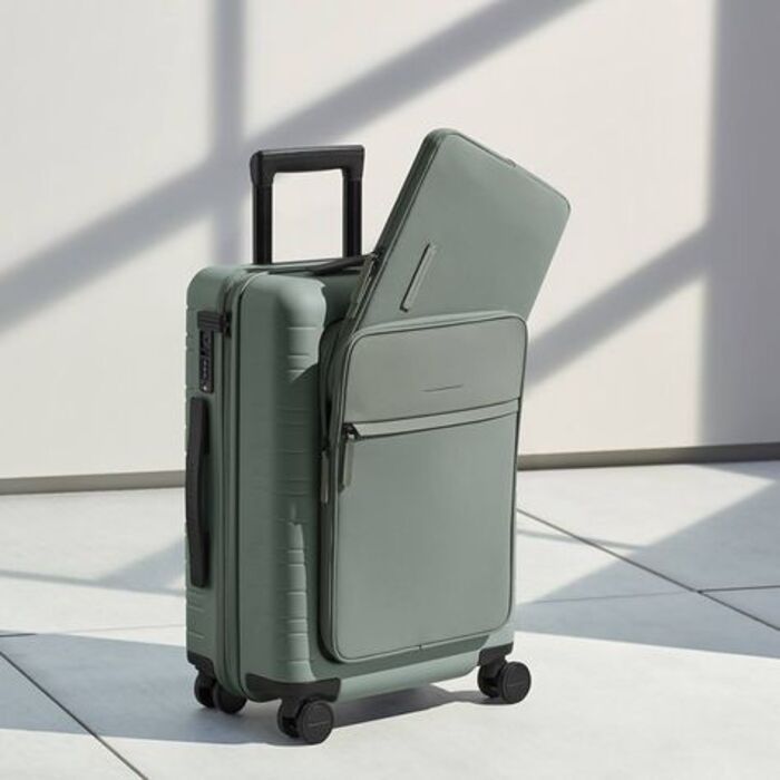 Lightweight Suitcase: Excellent Birthday Gift For Boyfriend