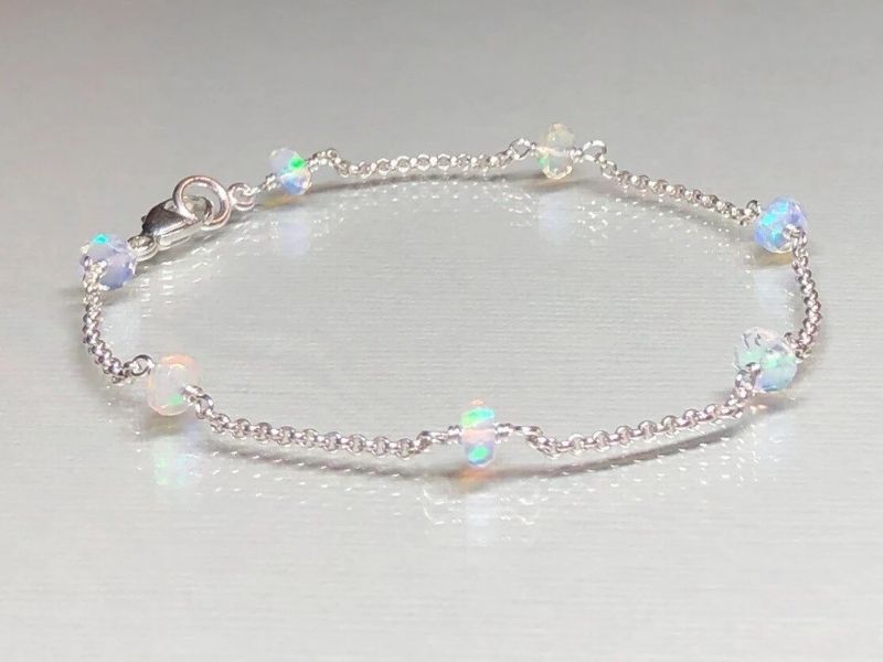 Dainty Double Chain With Iridescent Opal Bracelet