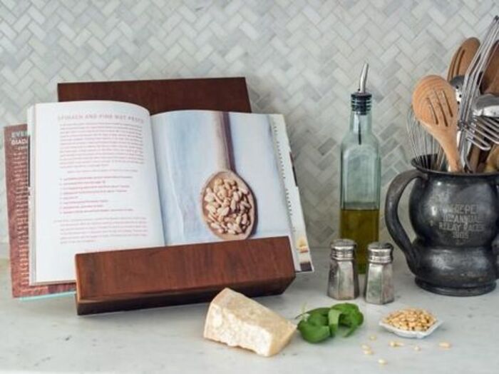 Wooden Cookbook Stand: Best Gifts For Boyfriends Mom