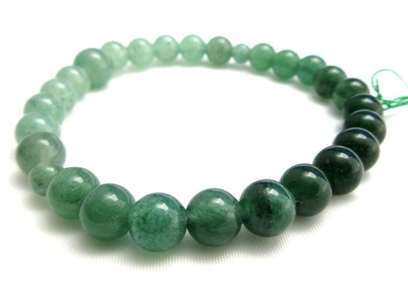 Jade Gradation Stone Bracelet for the 26th anniversary traditional gift