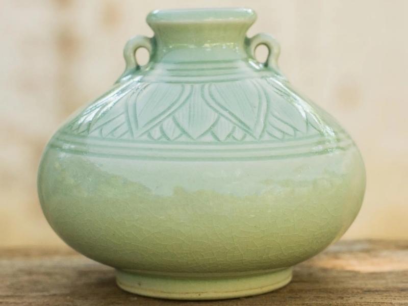 Jade Landscape Celadon Ceramic Vase For The Best 26Th Anniversary Gift