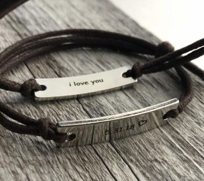 Engraved bracelet: romantic custom gift for boyfriend