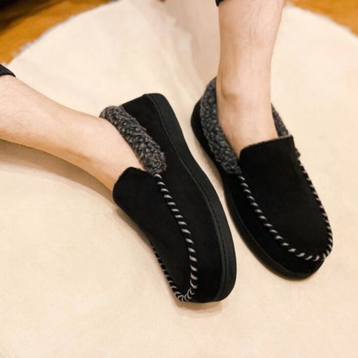 Comfy slippers: cute gift ideas for boyfriend