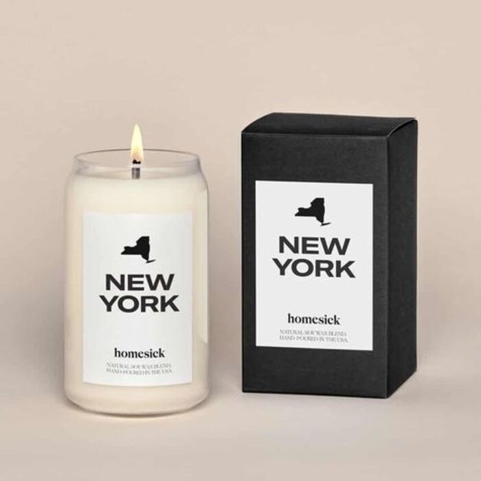 Homesick candle: thoughtful long distance gifts for him