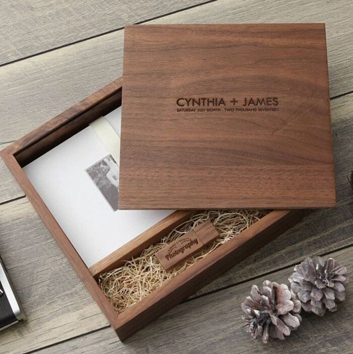 Wooden keepsake box: practical retirement ideas for dad
