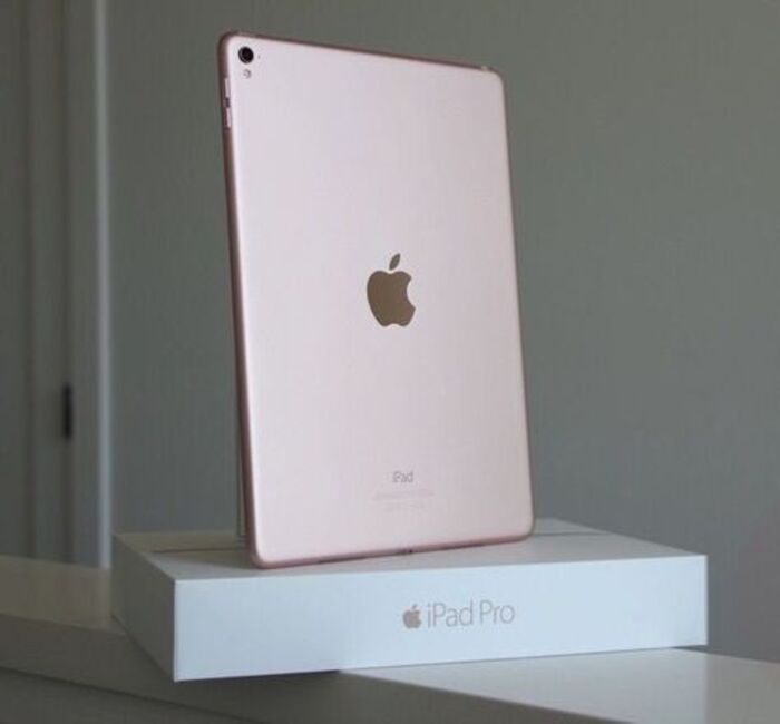 Apple Ipad: Lovely Tech Gift For Mother