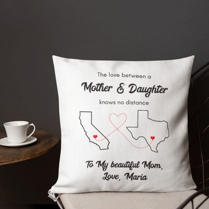 Custom State Pillow: Last-Minute Birthday Gifts For Mom