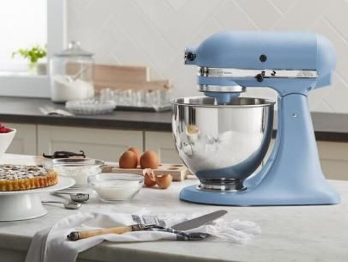 Stand mixer: useful present for mom's birthday