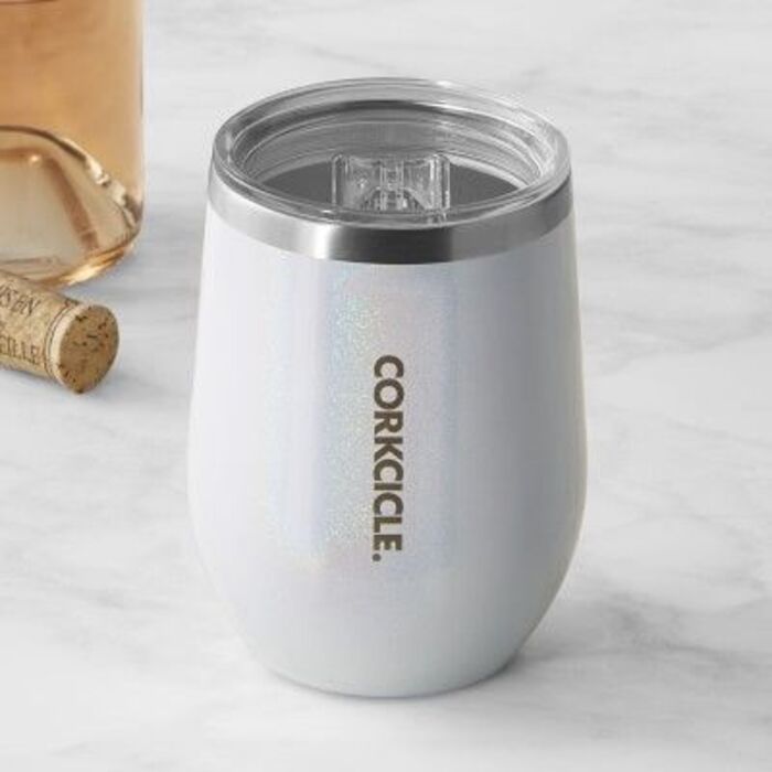 Insulated wine tumbler: last-minute birthday gifts for mom