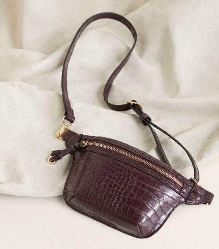 Crossbody phone bag: stylish birthday gift ideas for mom