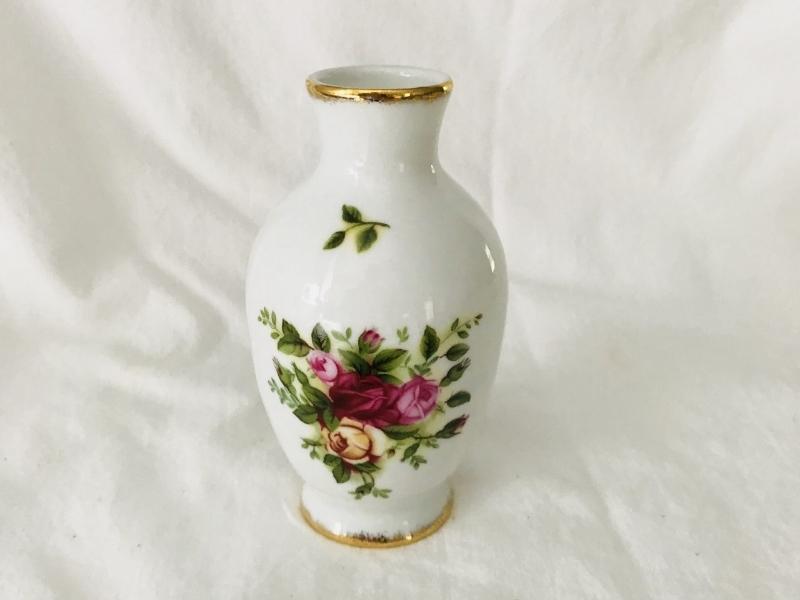 Bone China Bud Vase for the 36th anniversary gift