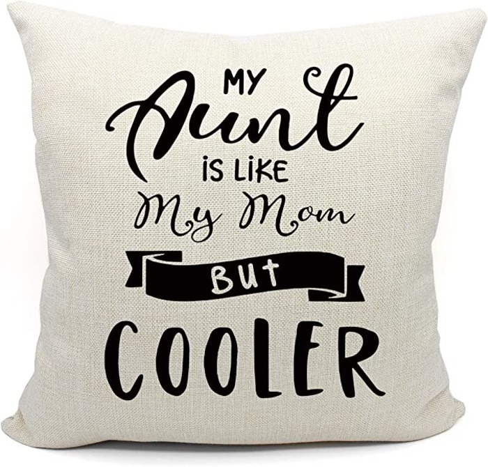 Aunt &Amp; Niece Throw Pillow: Lovely Personalized Gifts For Auntie
