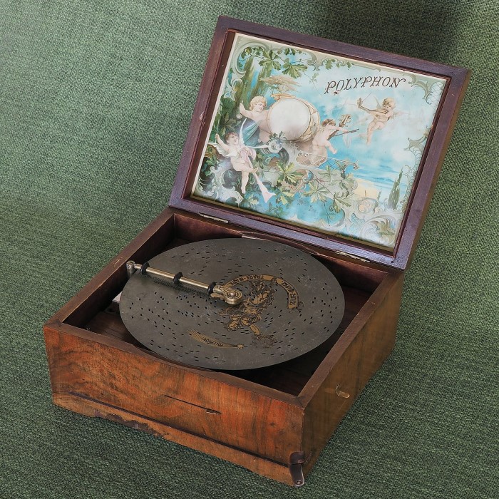A Music Box For Retirement Gifts For Boss