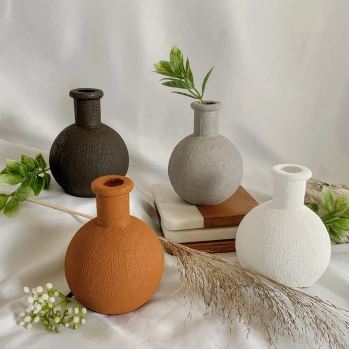 Ceramic vases - best gifts for stepmom