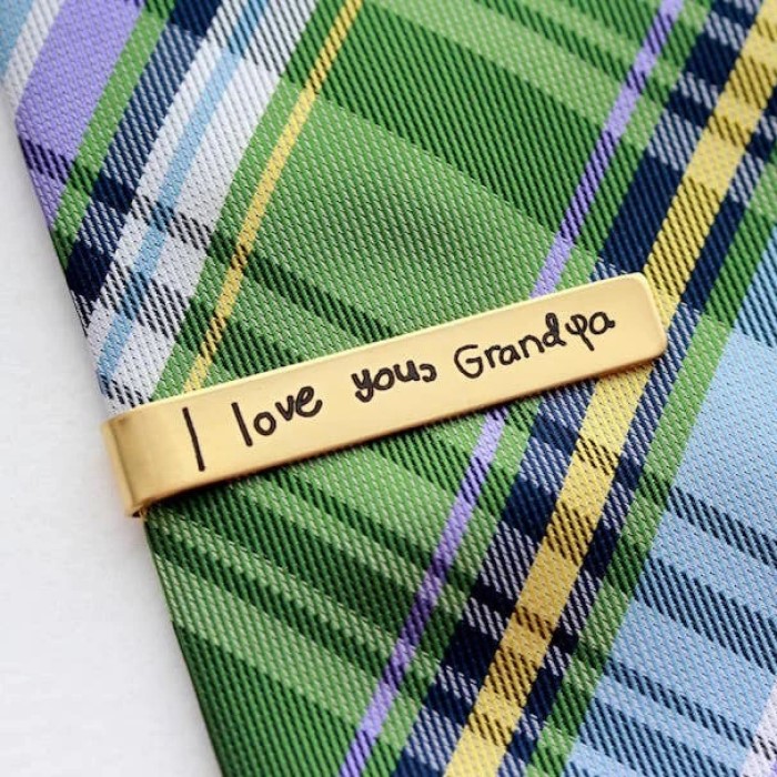 A Tie Clip For Pesonalized Father's Day Gifts