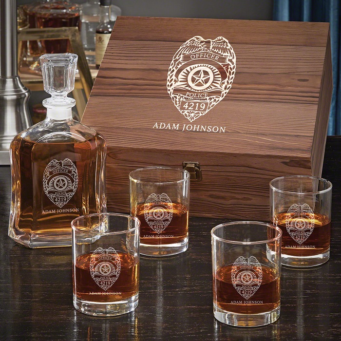 Gift Set With Personalized Whiskey Stones