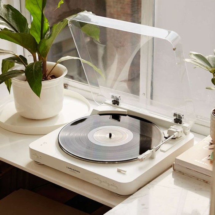 Father's Day Tech Gifts: Entry-Level Turntable