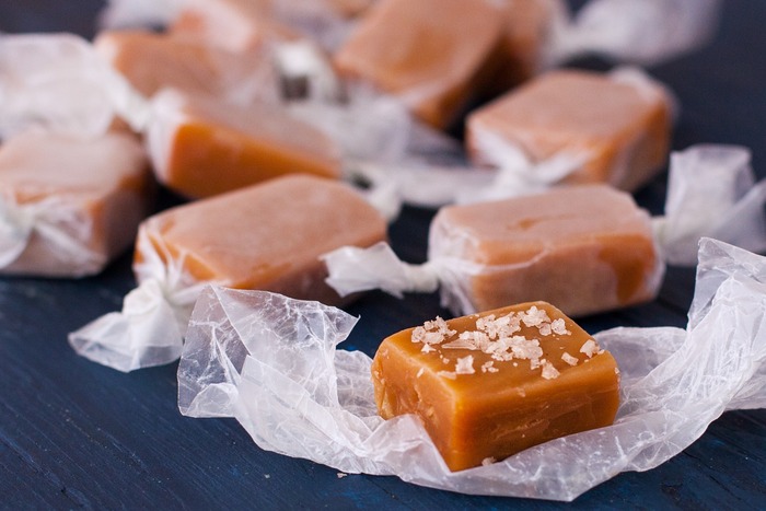 Homemade Microwave Caramels as a sweet gift for celebrating Father’s Day