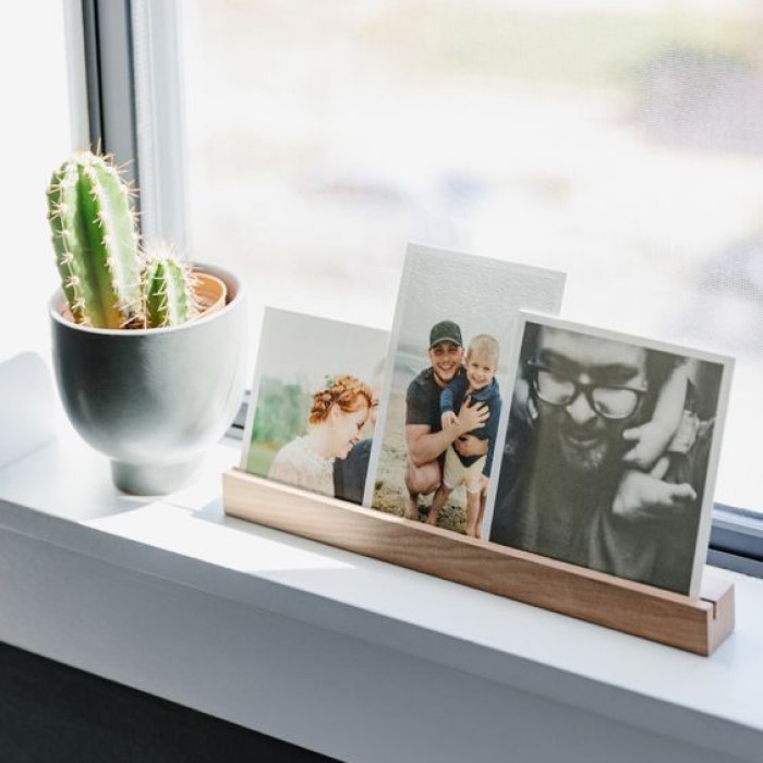 Father's Day Gifts Ideas DIY: Wooden Photo Stand