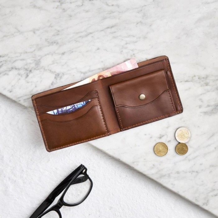 Customized Gifts For Her: A Tiny Bifold Wallet