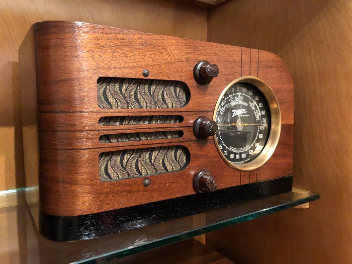 Decorations For Tabletop Radios