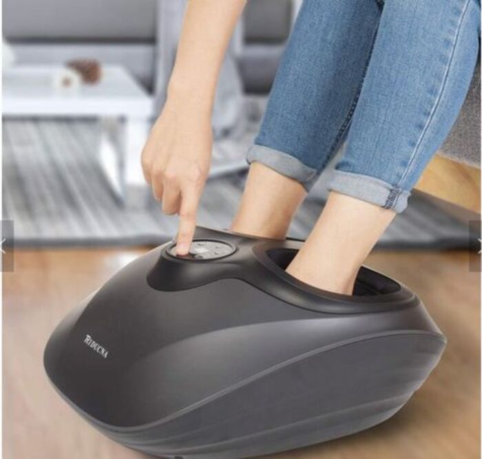 Foot massager: thoughtful gift for retired pals