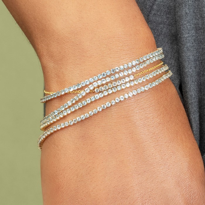 Luxury Gifts For Her: Diamond Tennis Bracelet