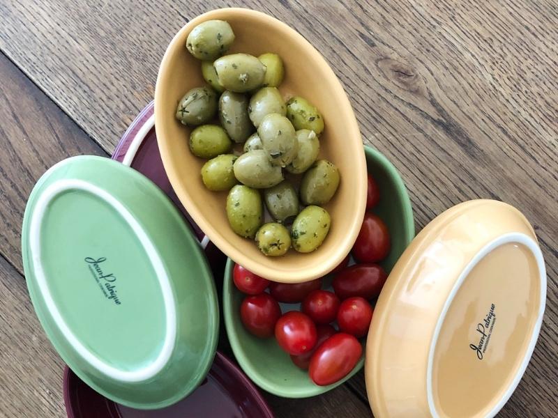 Set Of Stoneware Tapas Bowls For The Best Engagement Gifts