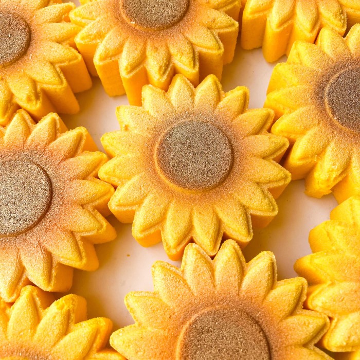 Sunflower Gifts For Her: Sunflower-Shape Bath Bombs