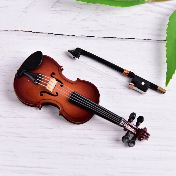 Fun Gift Ideas For Women: 3-Inch Violin