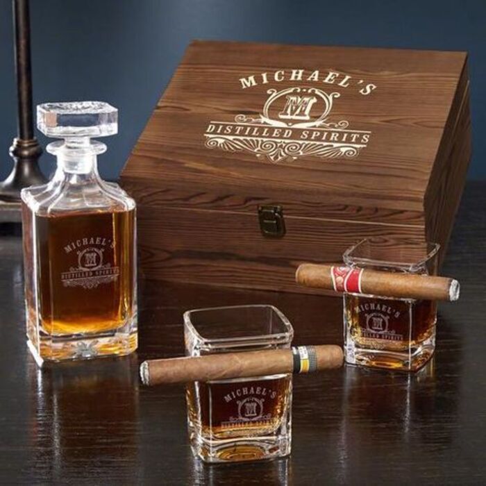 Decanter set: cool retirement gifts for men