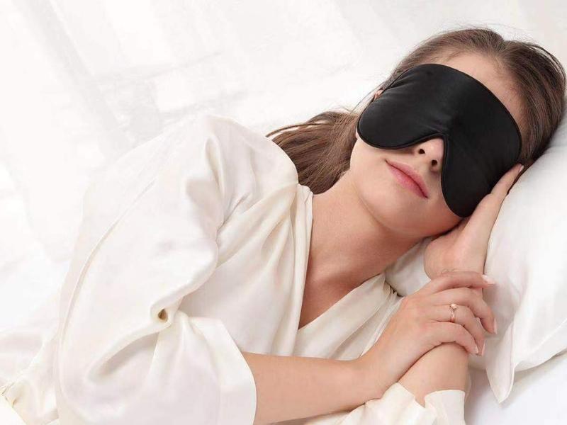 Super Smooth Eye Mask for the best gifts for engaged friend