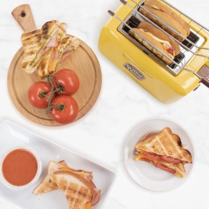 Grilled cheese sandwich toaster: thoughtful gift for father