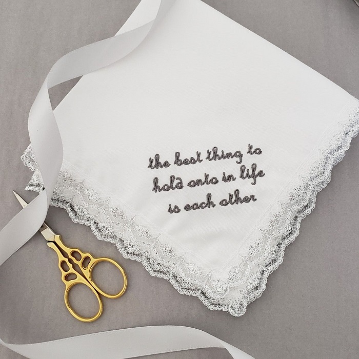 Last Minute Diy Gifts For Boyfriend - Embroidered Handkerchief  