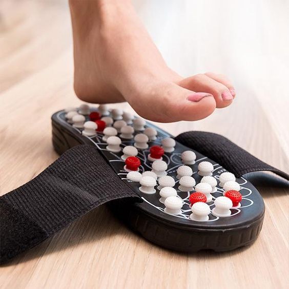 Acupressure slippers: thoughtful gift for brother on Father's Day